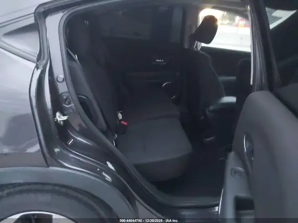 3CZRU5H54JM719009 2018 HONDA HR-V - Image 8