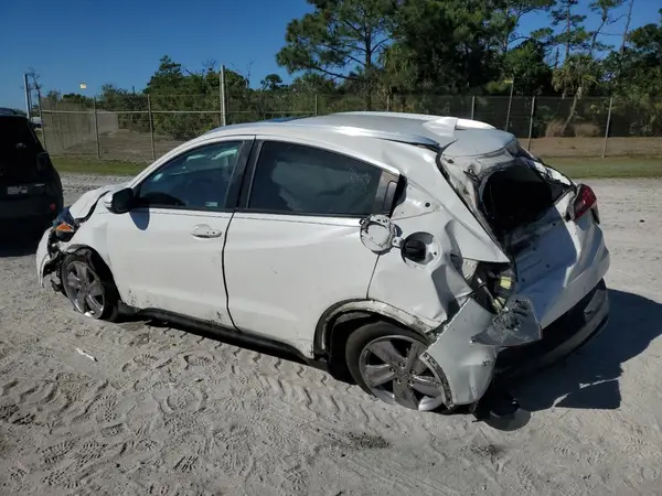 3CZRU5H54KM716077 2019 HONDA HR-V - Image 2