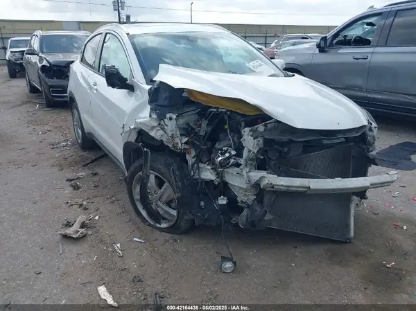 3CZRU5H54KM727449 2019 HONDA HR-V - Image 1