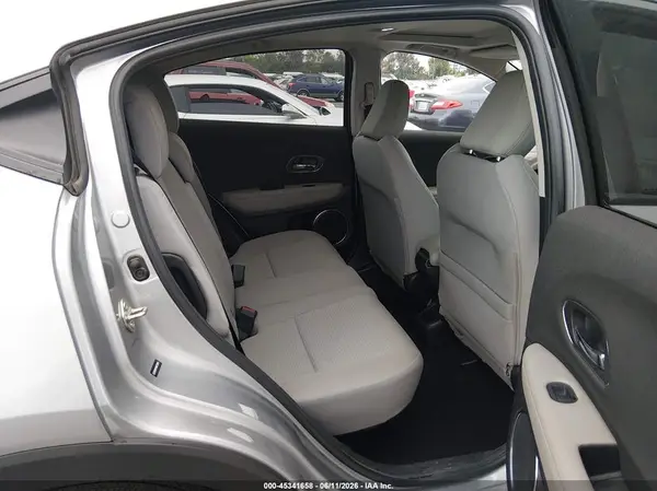 3CZRU5H54KM730951 2019 HONDA HR-V - Image 8