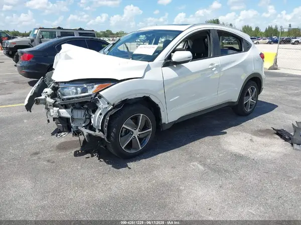 3CZRU5H54MM702800 2021 HONDA HR-V - Image 2