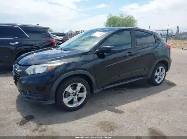 3CZRU5H55GM715477 2016 HONDA HR-V - Image 2
