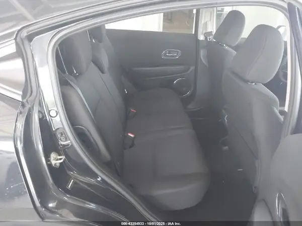 3CZRU5H55GM725250 2016 HONDA HR-V - Image 8