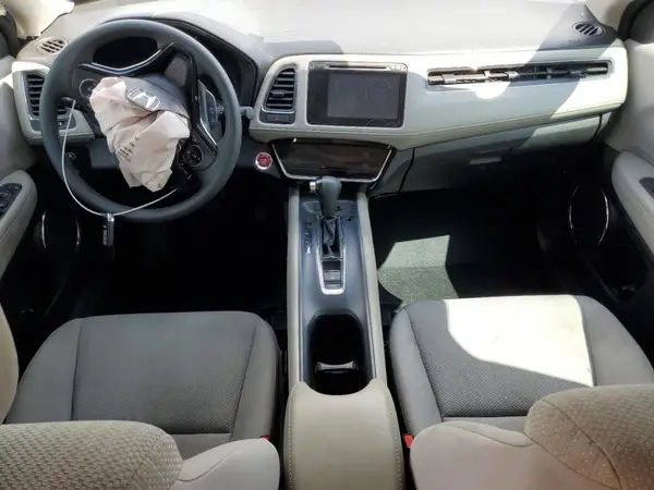 3CZRU5H55GM735745 2016 HONDA HR-V - Image 8
