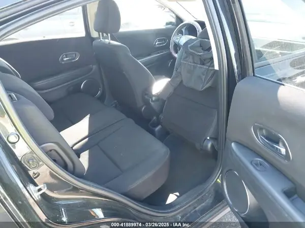 3CZRU5H55GM741058 2016 HONDA HR-V - Image 8