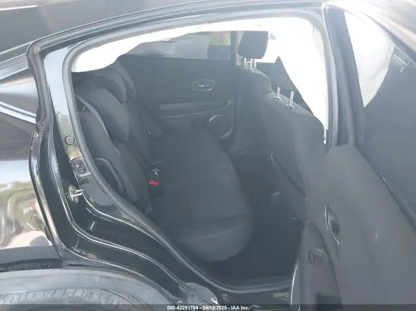 3CZRU5H55GM753310 2016 HONDA HR-V - Image 8