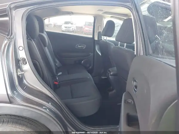 3CZRU5H55HG709324 2017 HONDA HR-V - Image 8