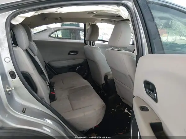 3CZRU5H55HM708093 2017 HONDA HR-V - Image 8