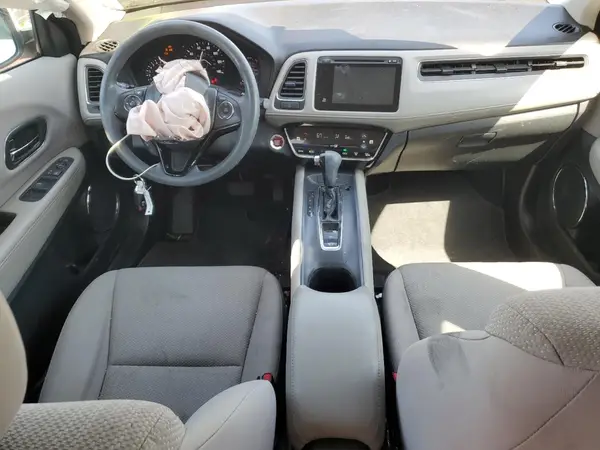 3CZRU5H55HM714542 2017 HONDA HR-V - Image 8