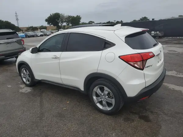 3CZRU5H55HM715237 2017 HONDA HR-V - Image 2