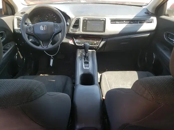 3CZRU5H55HM717568 2017 HONDA HR-V - Image 8