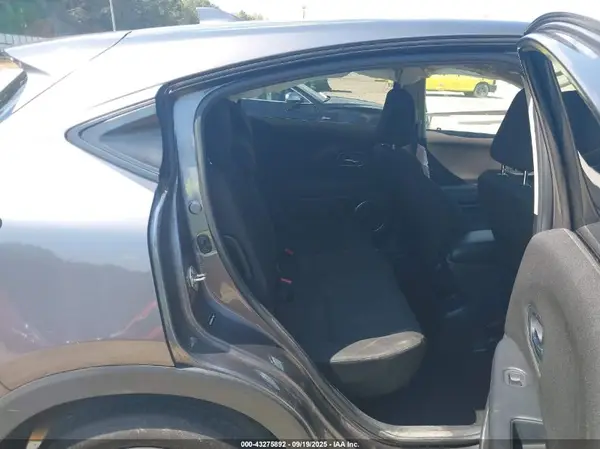 3CZRU5H55HM717800 2017 HONDA HR-V - Image 8