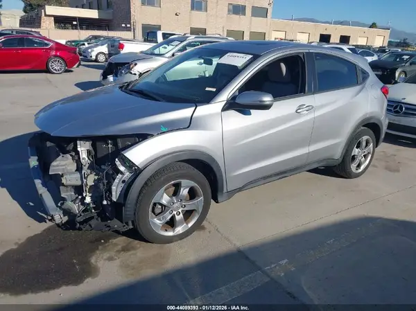 3CZRU5H55HM721149 2017 HONDA HR-V - Image 2