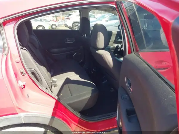 3CZRU5H55JG701813 2018 HONDA HR-V - Image 8