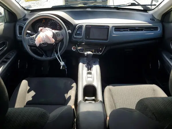 3CZRU5H55JM101326 2018 HONDA HR-V - Image 8