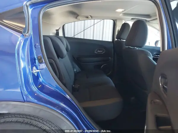 3CZRU5H55JM704177 2018 HONDA HR-V - Image 8