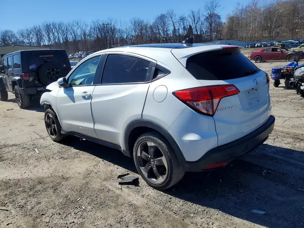 3CZRU5H55JM711890 2018 HONDA HR-V - Image 2