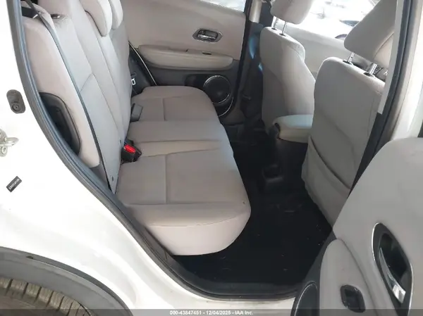 3CZRU5H55JM714370 2018 HONDA HR-V - Image 8
