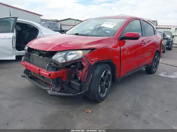 3CZRU5H55JM716300 2018 HONDA HR-V - Image 2