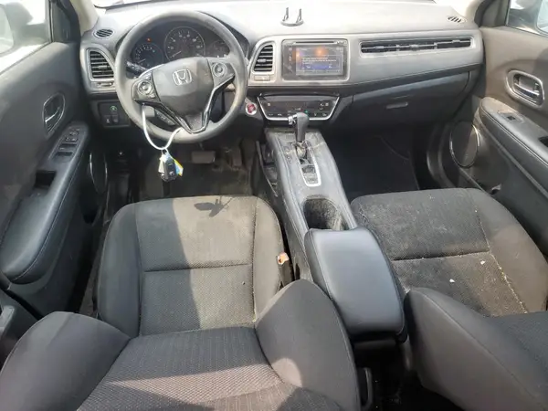 3CZRU5H55JM721898 2018 HONDA HR-V - Image 8