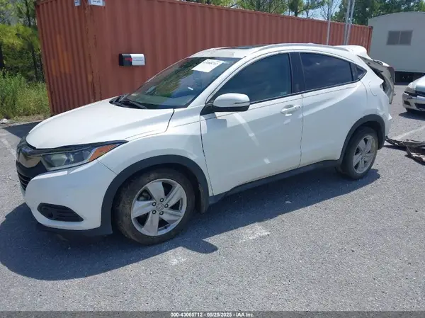 3CZRU5H55KM701815 2019 HONDA HR-V - Image 2