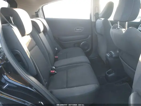 3CZRU5H55KM706934 2019 HONDA HR-V - Image 8