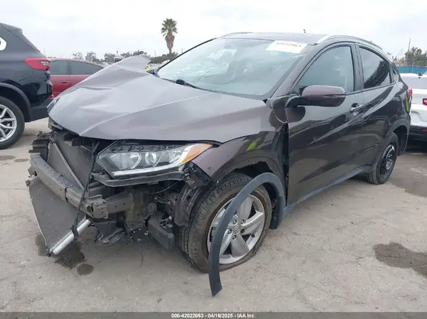 3CZRU5H55KM718842 2019 HONDA HR-V - Image 2
