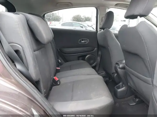 3CZRU5H55KM718842 2019 HONDA HR-V - Image 8