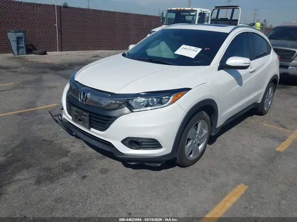 3CZRU5H55LM716414 2020 HONDA HR-V - Image 2