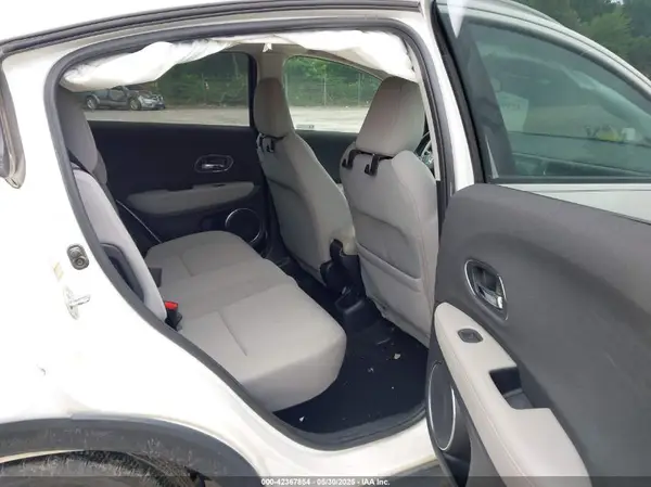 3CZRU5H55MM704992 2021 HONDA HR-V - Image 8