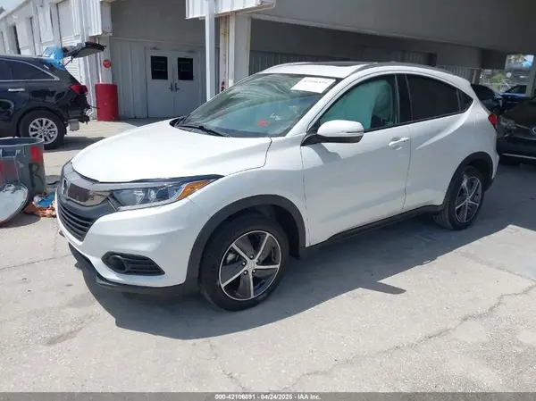 3CZRU5H55MM732226 2021 HONDA HR-V - Image 2