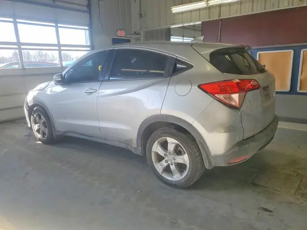 3CZRU5H56GM718243 2016 HONDA HR-V - Image 2