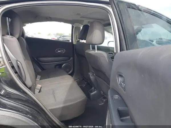 3CZRU5H56GM725676 2016 HONDA HR-V - Image 8