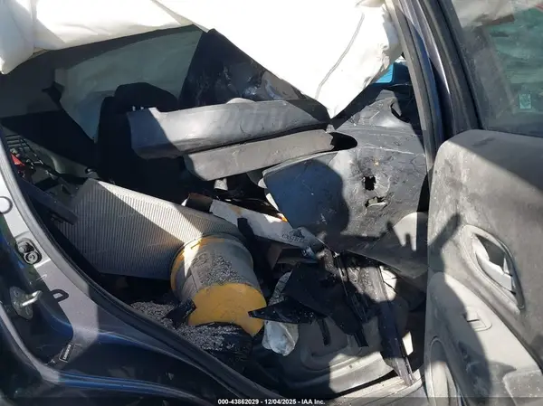 3CZRU5H56GM734166 2016 HONDA HR-V - Image 8