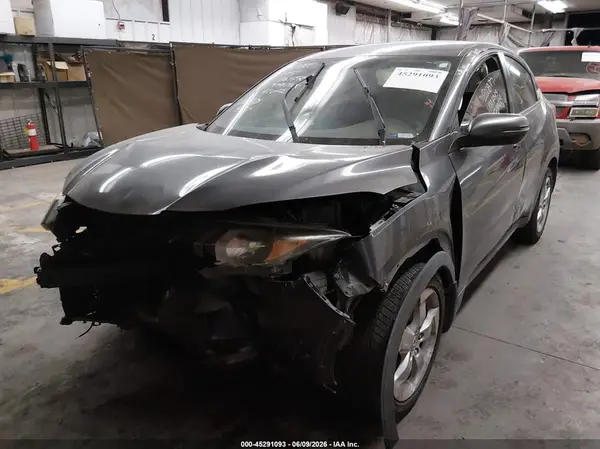 3CZRU5H56GM745569 2016 HONDA HR-V - Image 2