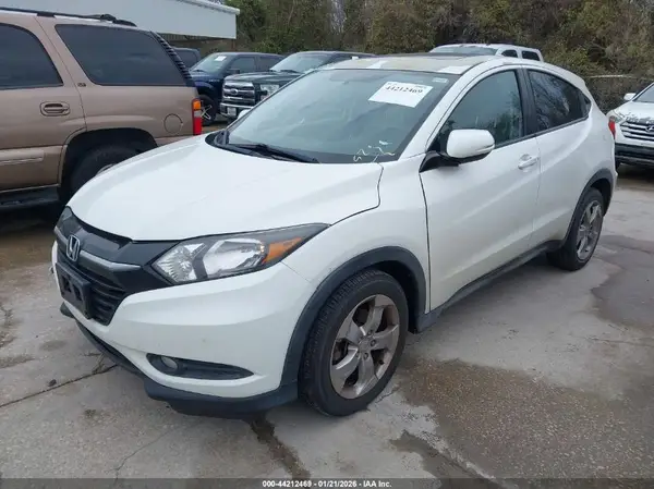 3CZRU5H56GM747242 2016 HONDA HR-V - Image 2