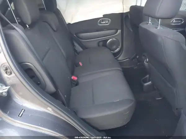 3CZRU5H56GM753803 2016 HONDA HR-V - Image 8