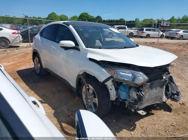 3CZRU5H56HM708054 2017 HONDA HR-V - Image 1