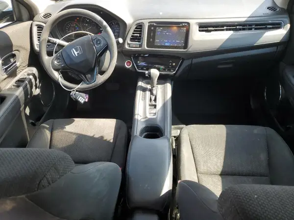 3CZRU5H56HM708796 2017 HONDA HR-V - Image 8