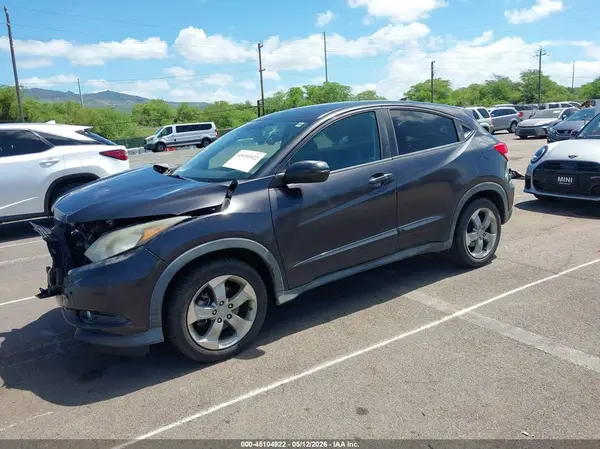 3CZRU5H56HM712332 2017 HONDA HR-V - Image 2