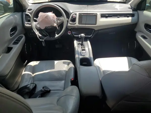 3CZRU5H56HM712945 2017 HONDA HR-V - Image 8