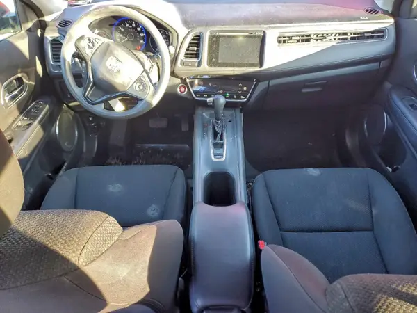 3CZRU5H56HM713481 2017 HONDA HR-V - Image 8