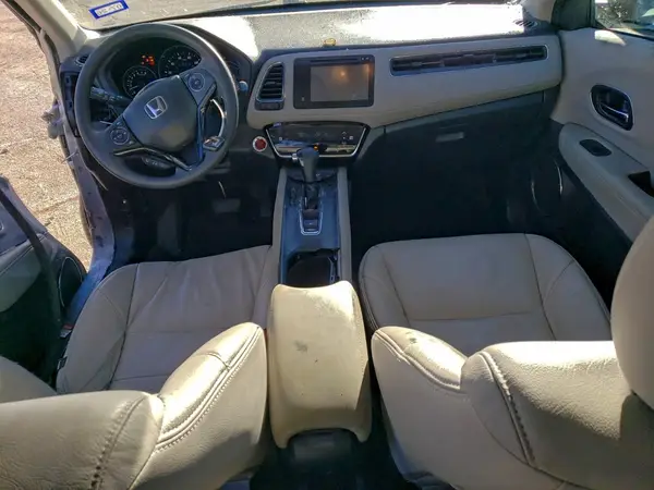 3CZRU5H56HM716381 2017 HONDA HR-V - Image 8