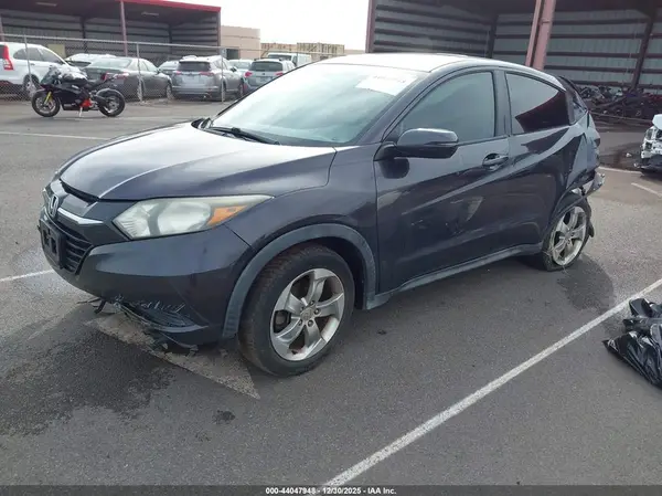 3CZRU5H56HM716400 2017 HONDA HR-V - Image 2