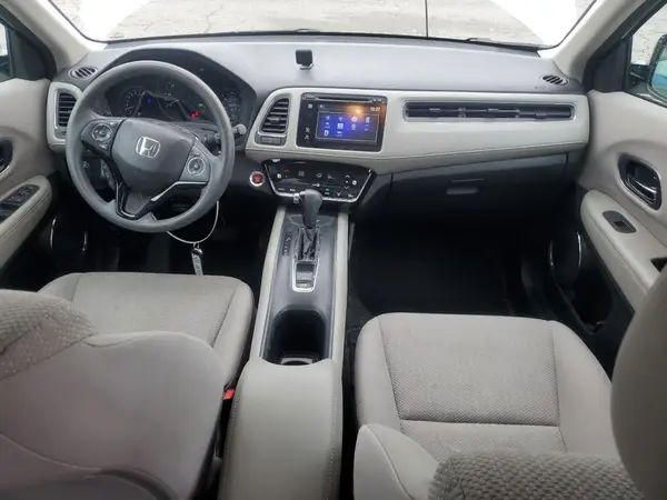 3CZRU5H56HM718146 2017 HONDA HR-V - Image 8