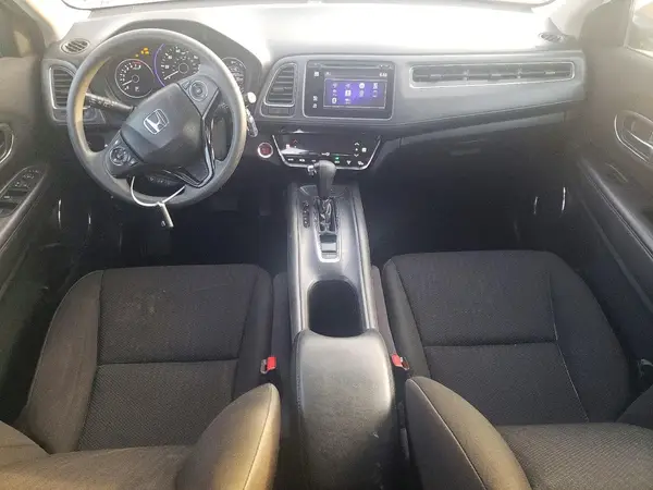 3CZRU5H56HM718812 2017 HONDA HR-V - Image 8