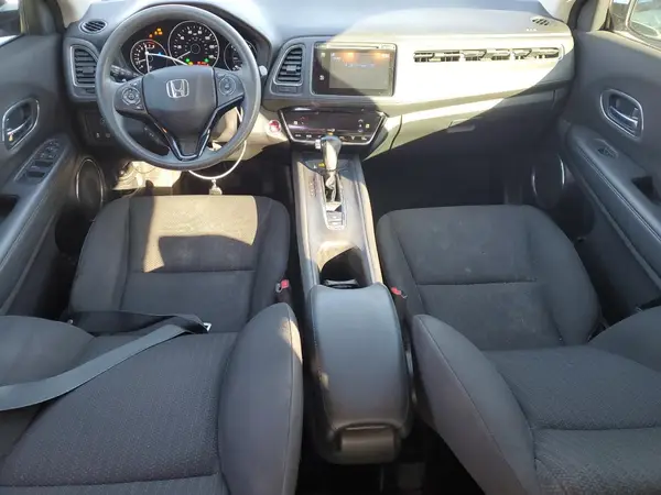 3CZRU5H56JM705399 2018 HONDA HR-V - Image 8