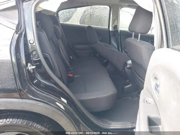 3CZRU5H56JM708920 2018 HONDA HR-V - Image 8