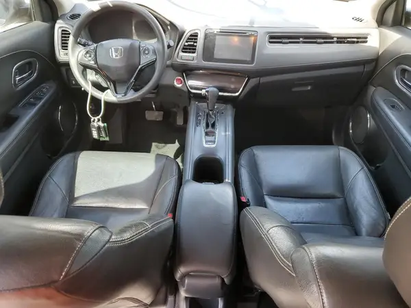 3CZRU5H56JM710120 2018 HONDA HR-V - Image 8