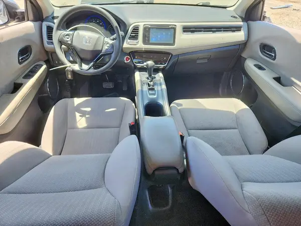 3CZRU5H56JM710232 2018 HONDA HR-V - Image 8